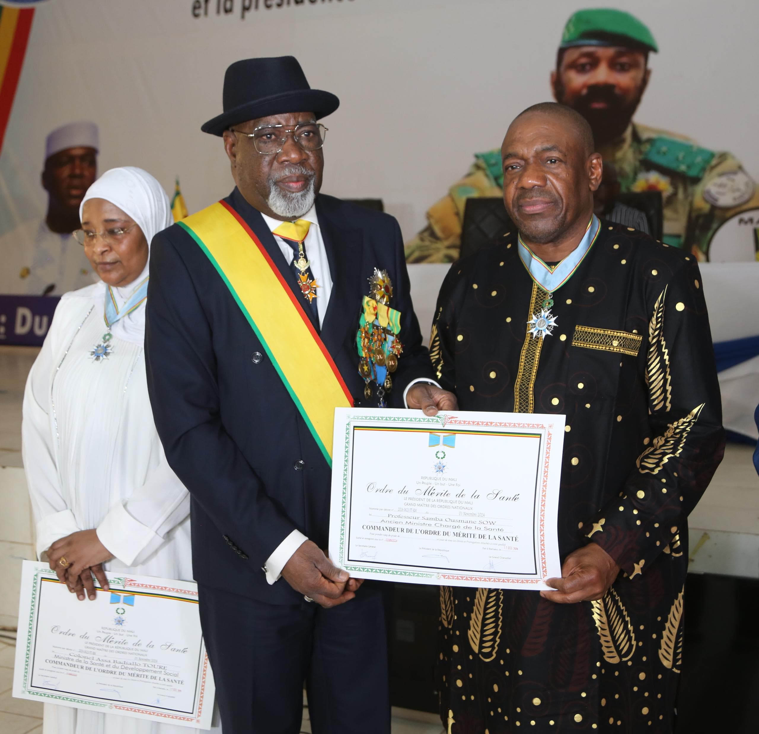 REACH Network Co-chair receives Mali’s highest award in the field of health